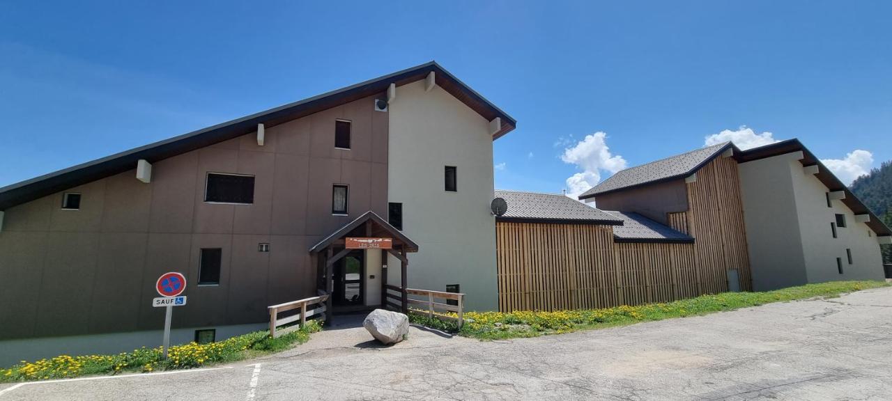 Апартаменты Les Iris T2 Station Alpe Huez Ори Экстерьер фото